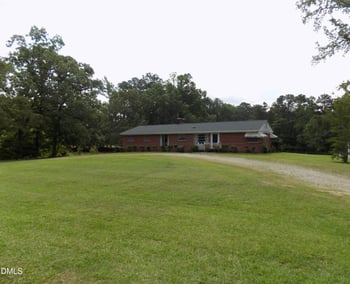 3600 Nc 561 , Louisburg, NC 27549