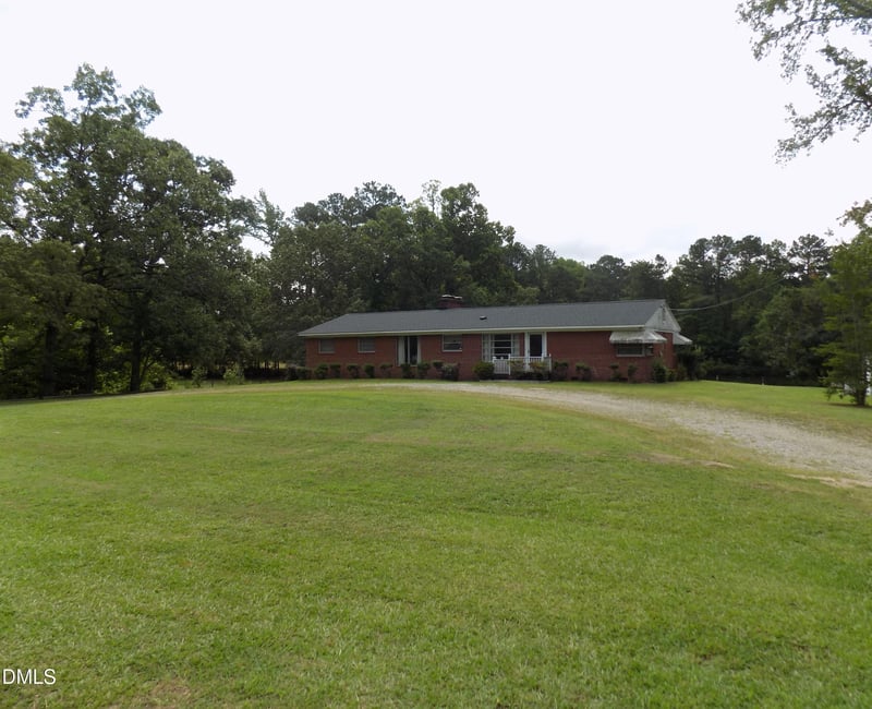 3600 Nc 561 , Louisburg, NC 27549