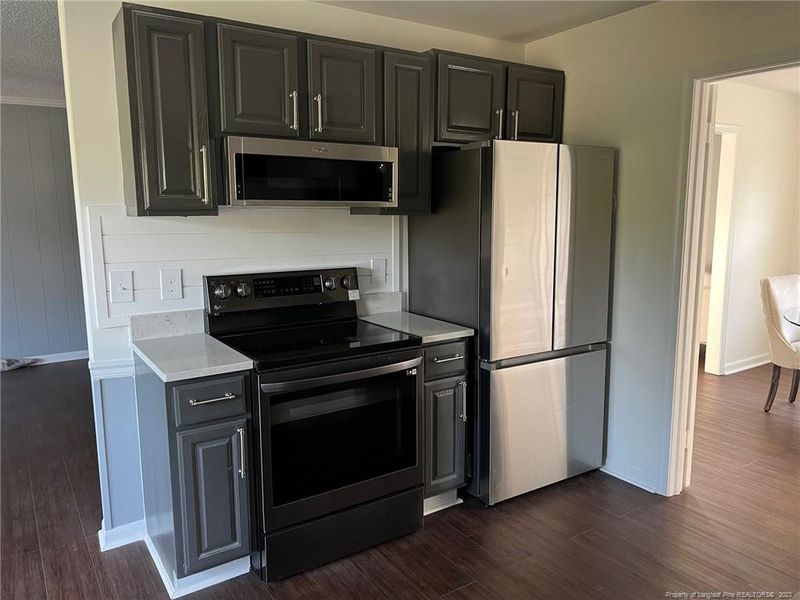 3601 Crampton Rd, Hope Mills, NC 28348