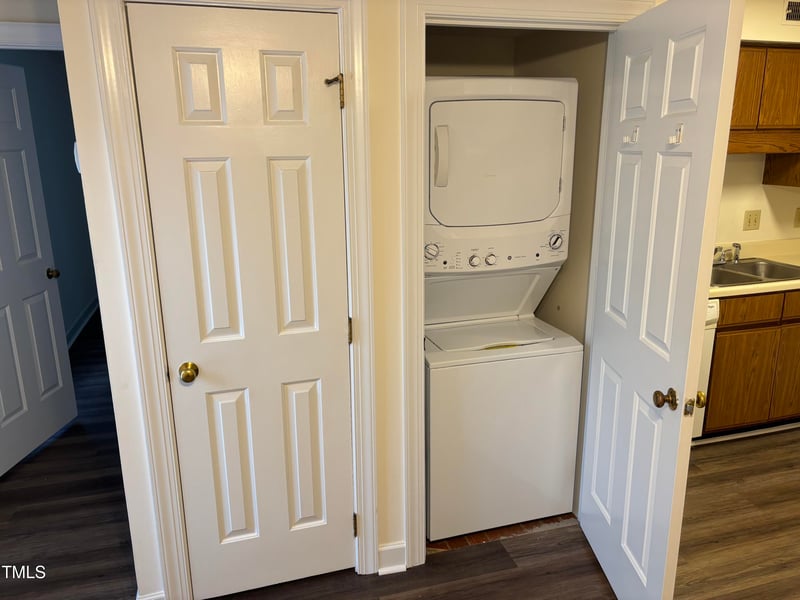 3601 Helix Ct #301, Raleigh, NC 27606