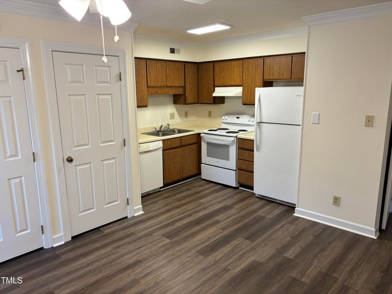 3601 Helix Ct, Raleigh, NC 27606