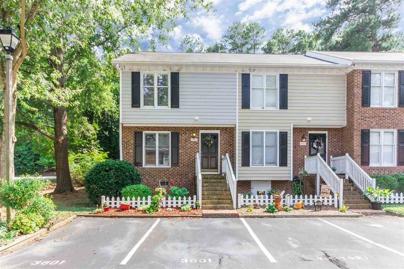 3601 Plumbridge Ct, Raleigh, NC 27613