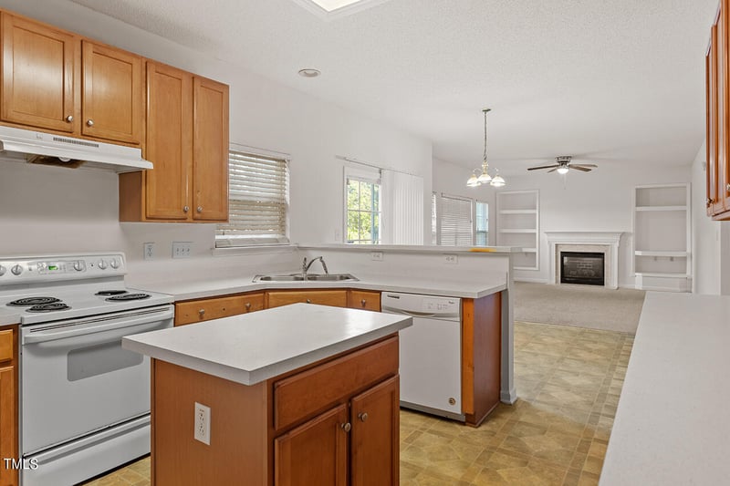 3601 Serendipity Dr, Raleigh, NC 27616