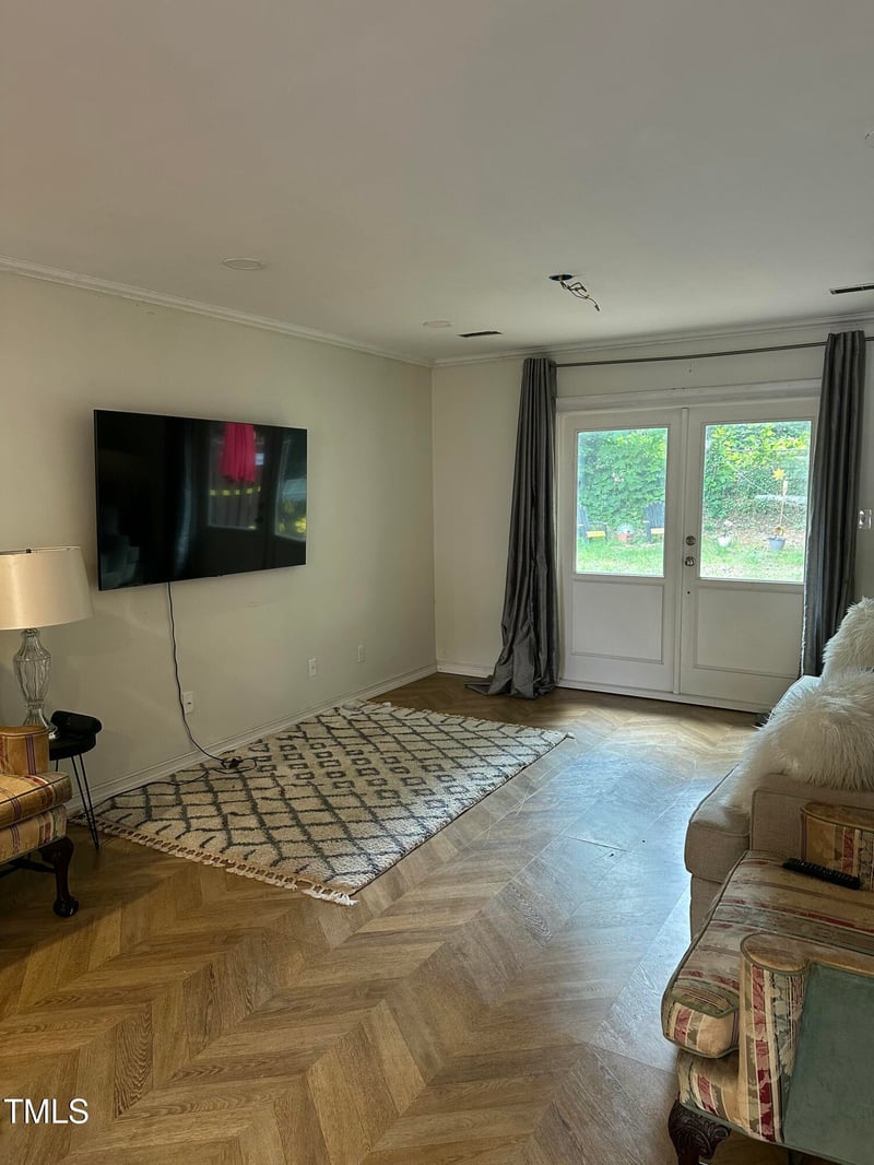 3602 Pine Knoll Dr, Raleigh, NC 27604