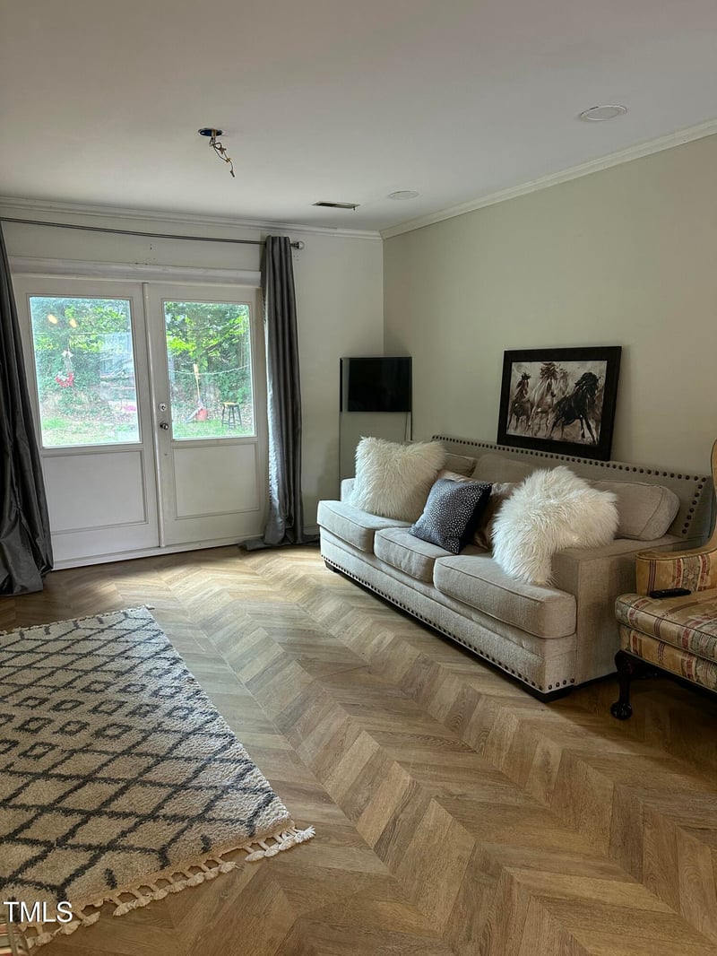 3602 Pine Knoll Dr, Raleigh, NC 27604