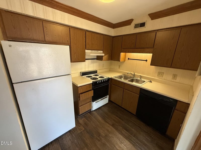 3603 Ivy Commons Dr, Raleigh, NC 27606