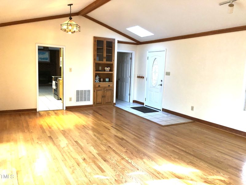 3603 Octavia St, Raleigh, NC 27606