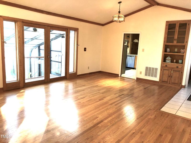 3603 Octavia St, Raleigh, NC 27606