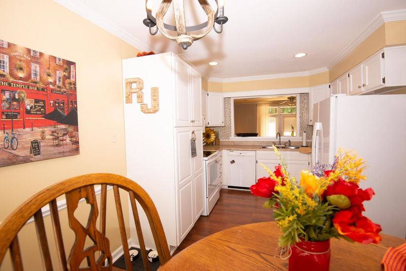 3603 Plumbridge Ct, Raleigh, NC 27613