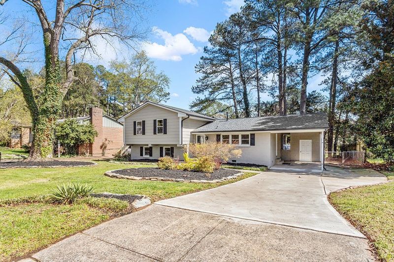 3604 Arrowwood Dr, Raleigh, NC 27604