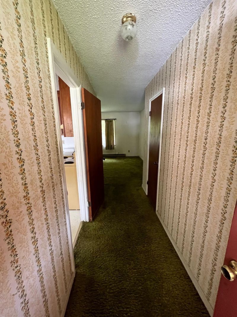 3604 Four Seasons Dr, Durham, NC 27707