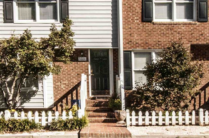 3604 Plumbridge Ct, Raleigh, NC 27613