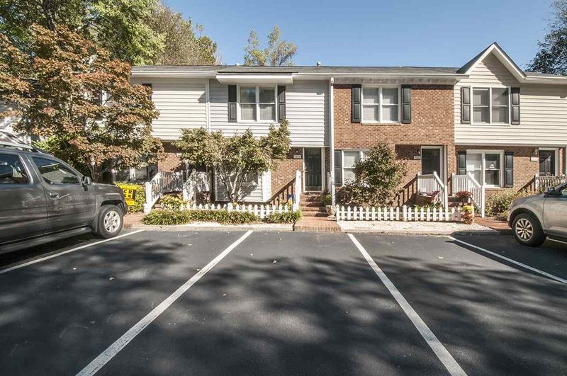3604 Plumbridge Ct, Raleigh, NC 27613
