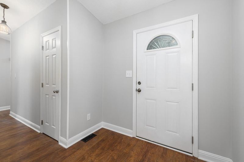3604 Star Trek Ct, Raleigh, NC 27604