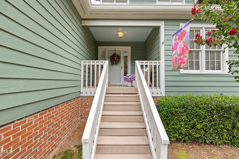 3604 Willowtree Ln, Clayton, NC 27520
