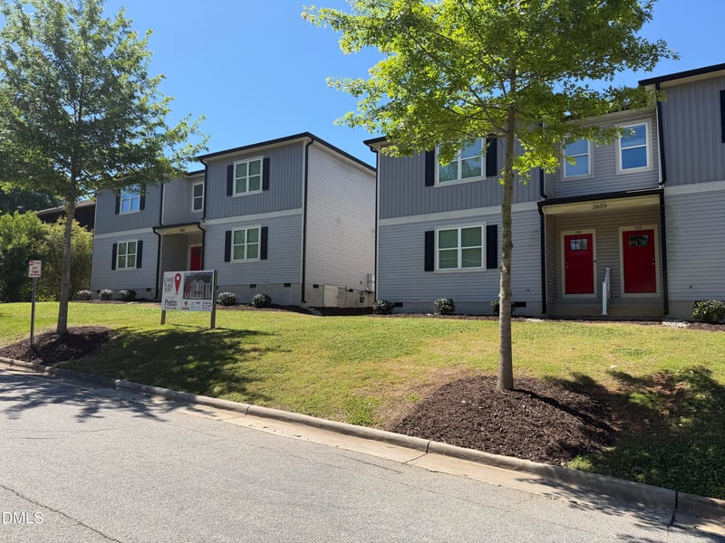 3605 Burt Dr, Raleigh, NC 27606