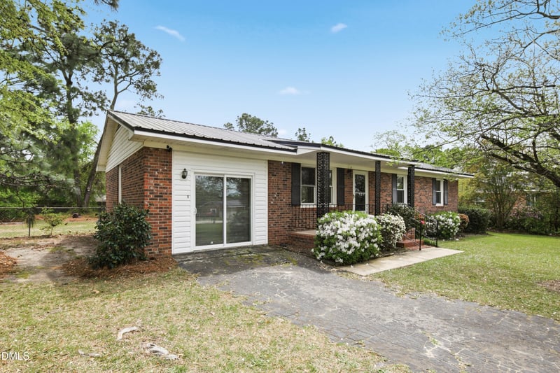 3605 Concord Ct, Hope Mills, NC 28348