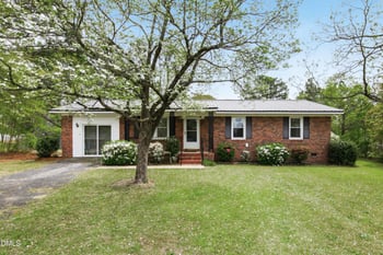 3605 Concord Ct, Hope Mills, NC 28348