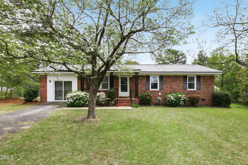 3605 Concord Ct, Hope Mills, NC 28348