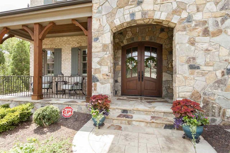 3605 Nightfall Ct, Raleigh, NC 27607