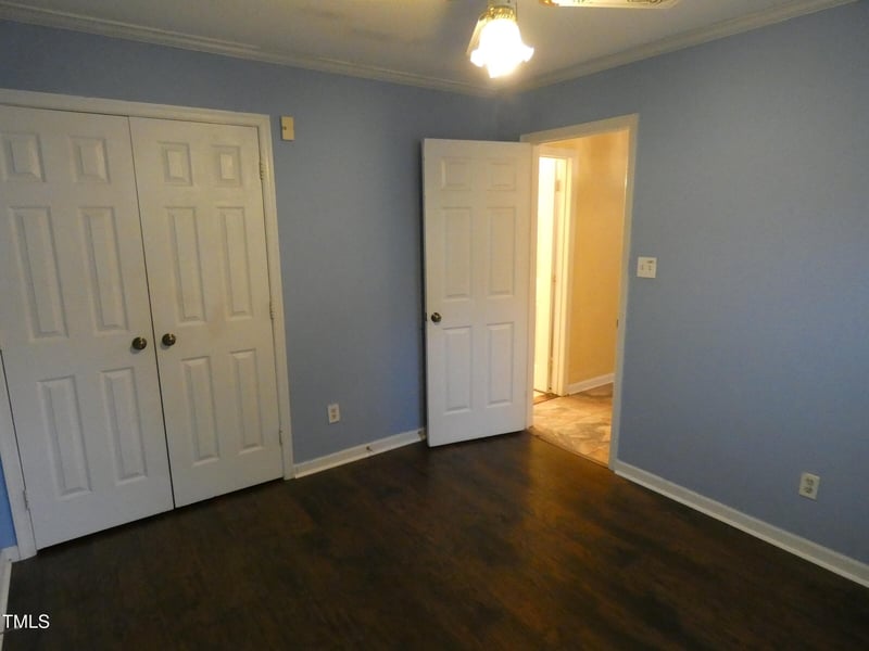 3605 Pine Knoll Dr, Raleigh, NC 27604