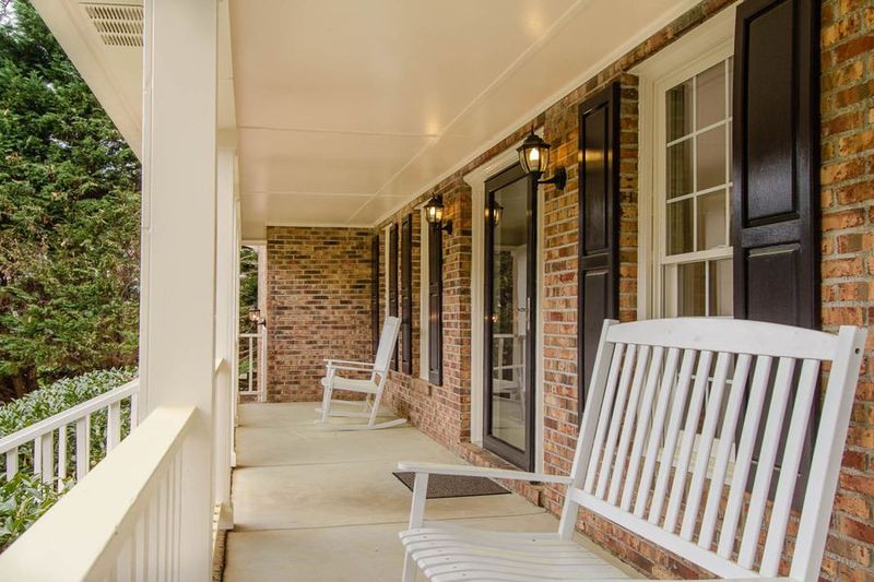 3605 Summer Leaf Ct, Raleigh, NC 27615