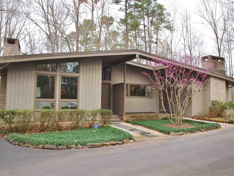 3606 Alamance Dr, Raleigh, NC 27609