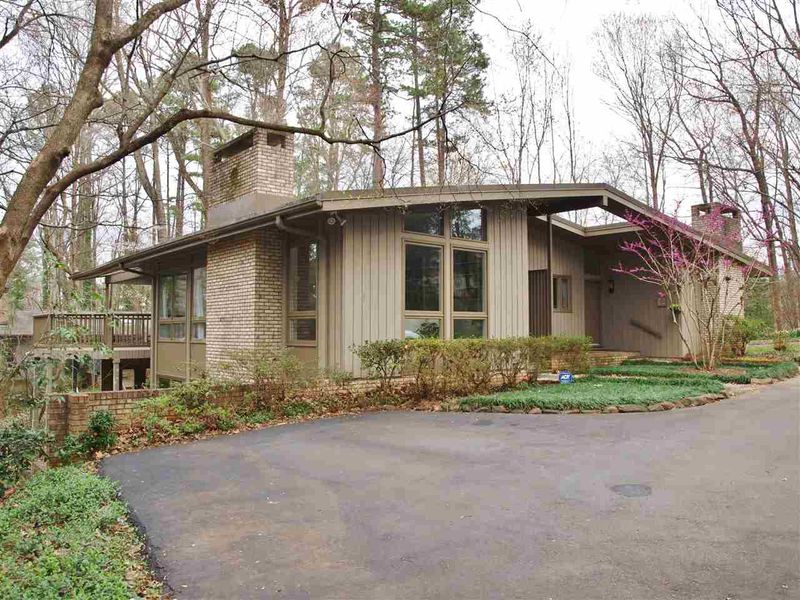 3606 Alamance Dr, Raleigh, NC 27609