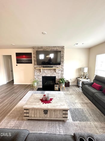 3606 Autumn Creek Dr, Fuquay Varina, NC 27526