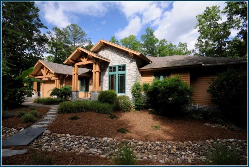 3606 Stonegate Dr, Chapel Hill, NC 27516