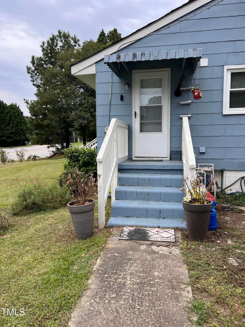 3607 Buffaloe Rd, Raleigh, NC 27604