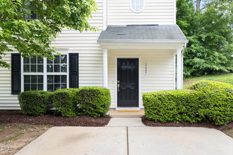 3607 Cyrus St, Raleigh, NC 27610