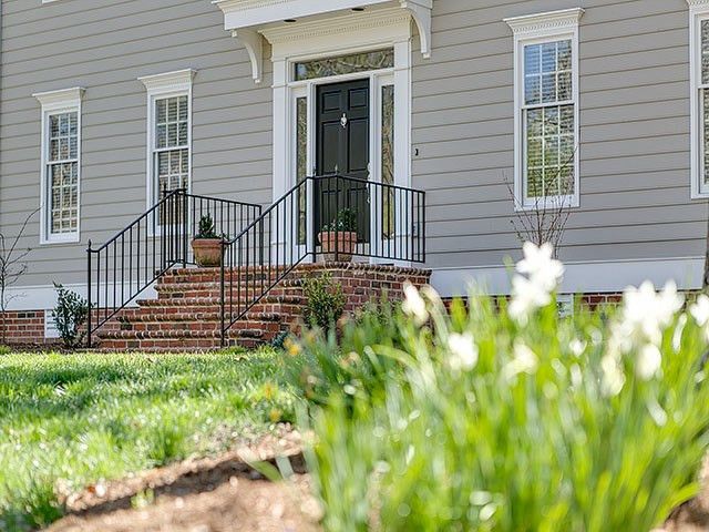 3607 Stonegate Dr, Durham, NC 27705