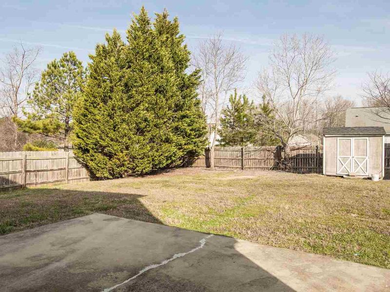 3607 Thornwood Dr, Durham, NC 27703