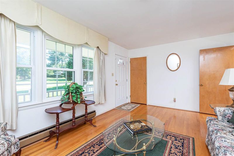 3608 Colewood Dr, Raleigh, NC 27604