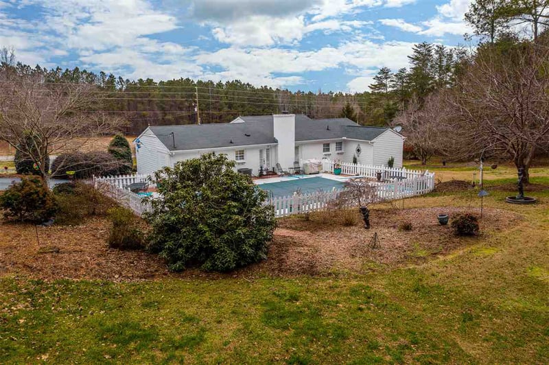 3609 Auburn Knightdale Rd, Raleigh, NC 27610