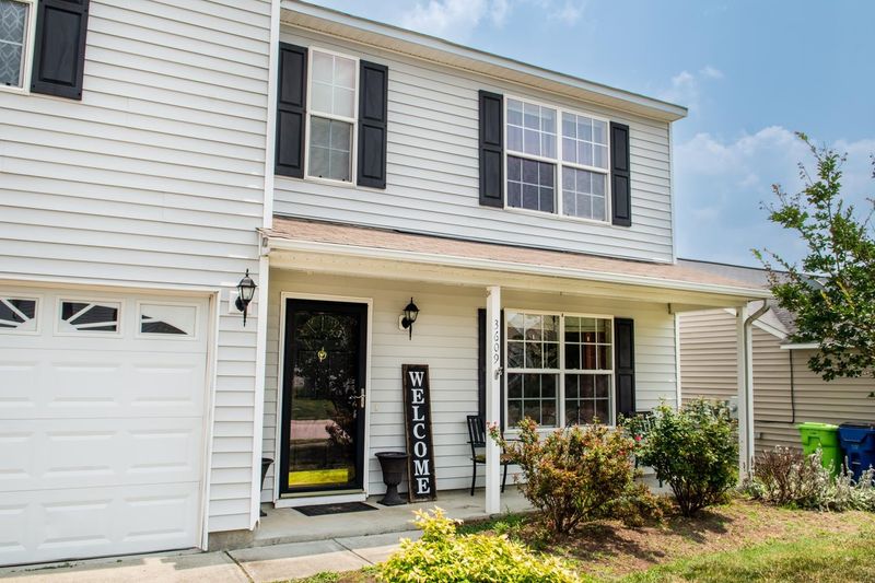 3609 Jordanmill Ct, Raleigh, NC 27545