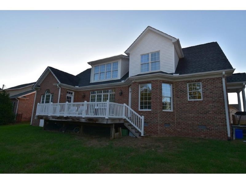 3609 Liberty Dr, Burlington, NC 27215