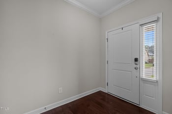 3609 Neuse Estates Dr, Raleigh, NC 27604