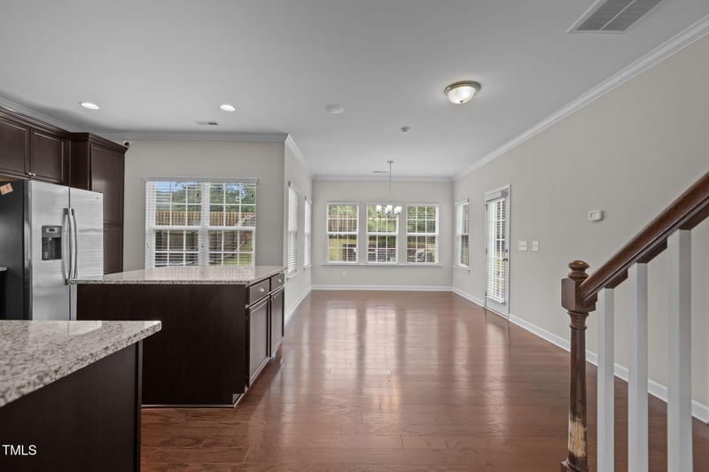 3609 Neuse Estates Dr, Raleigh, NC 27604