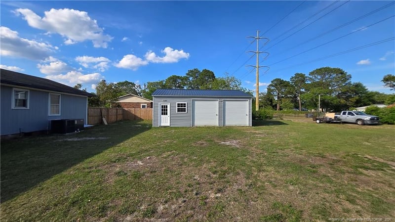 3611 Kenny Dr, Hope Mills, NC 28348