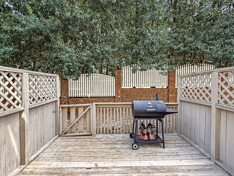 3611 Plumbridge Ct, Raleigh, NC 27613