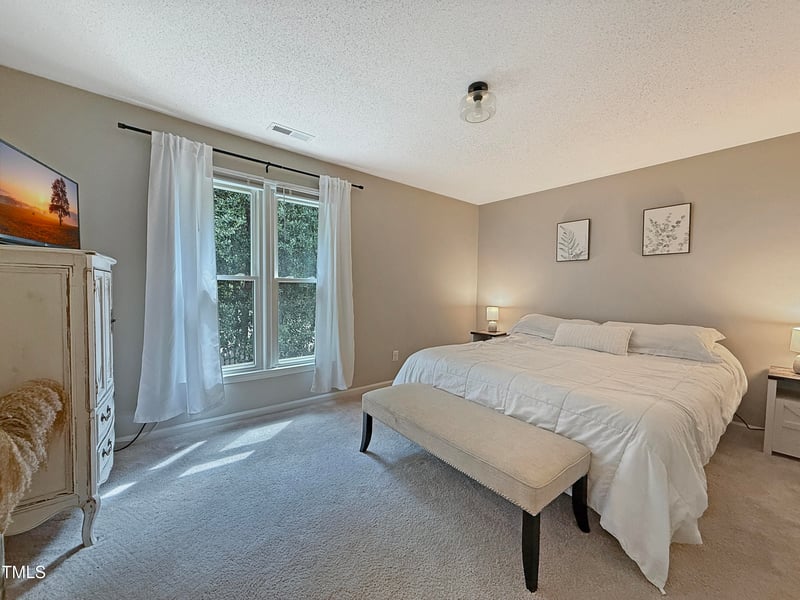 3611 Plumbridge Ct, Raleigh, NC 27613