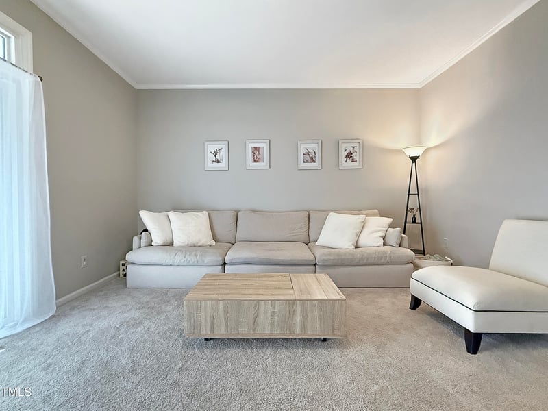 3611 Plumbridge Ct, Raleigh, NC 27613