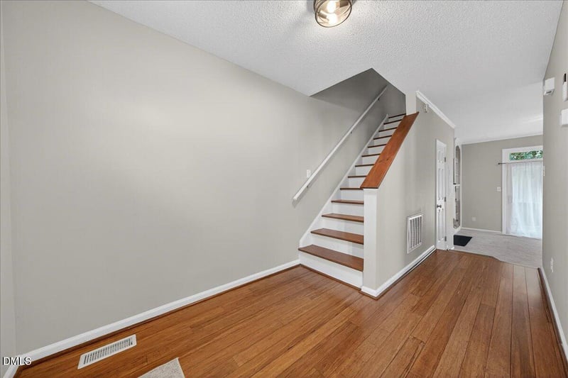 3611 Plumbridge Ct, Raleigh, NC 27613