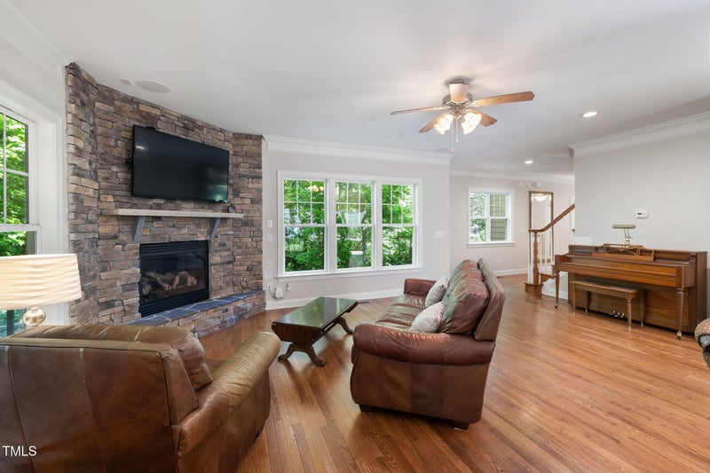 3612 Carriage Dr, Raleigh, NC 27612