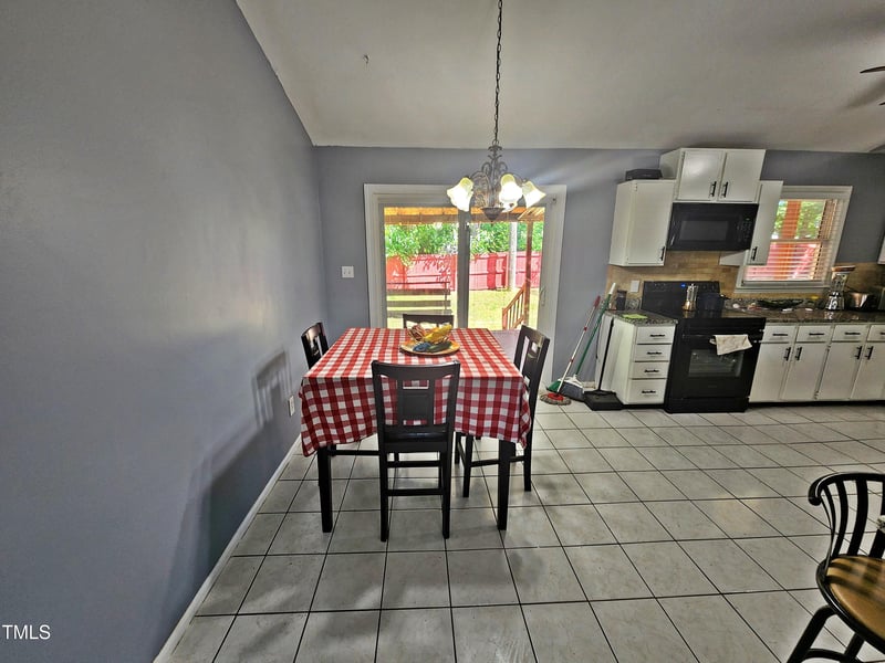 3612 Satellite Ct, Raleigh, NC 27604
