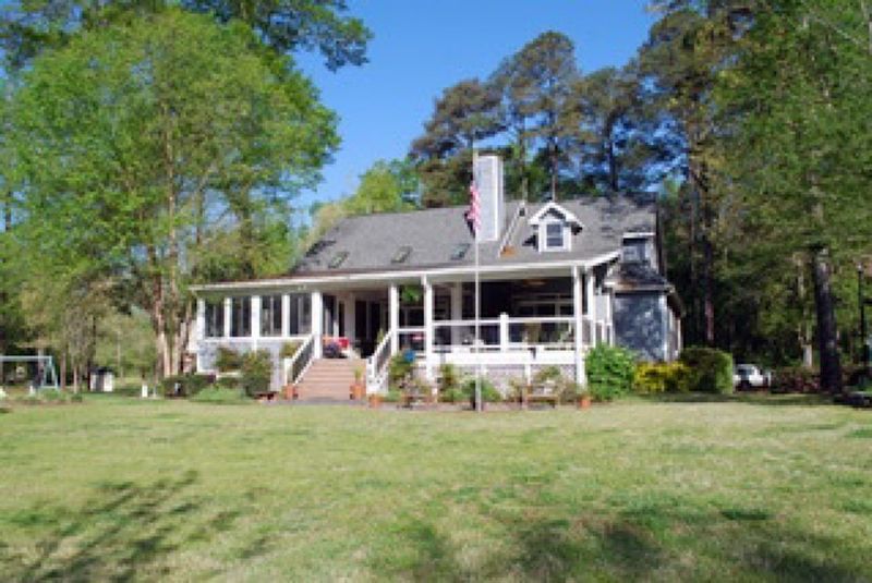 3612 Willow Bluff Dr, Raleigh, NC 27604