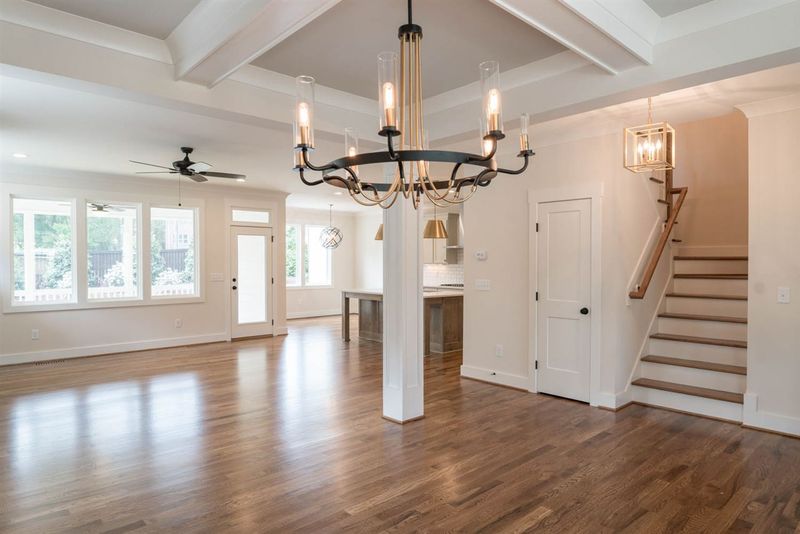 3613 Blueberry Dr, Raleigh, NC 27612