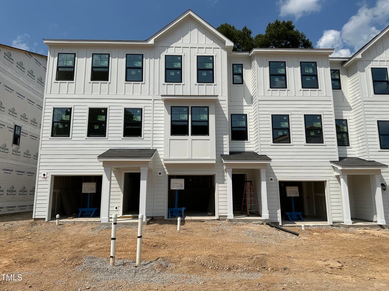 3613 Elm Grove Ln, Raleigh, NC 27604